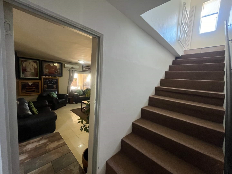 5 Bedroom Property for Sale in Blydeville Northern Cape